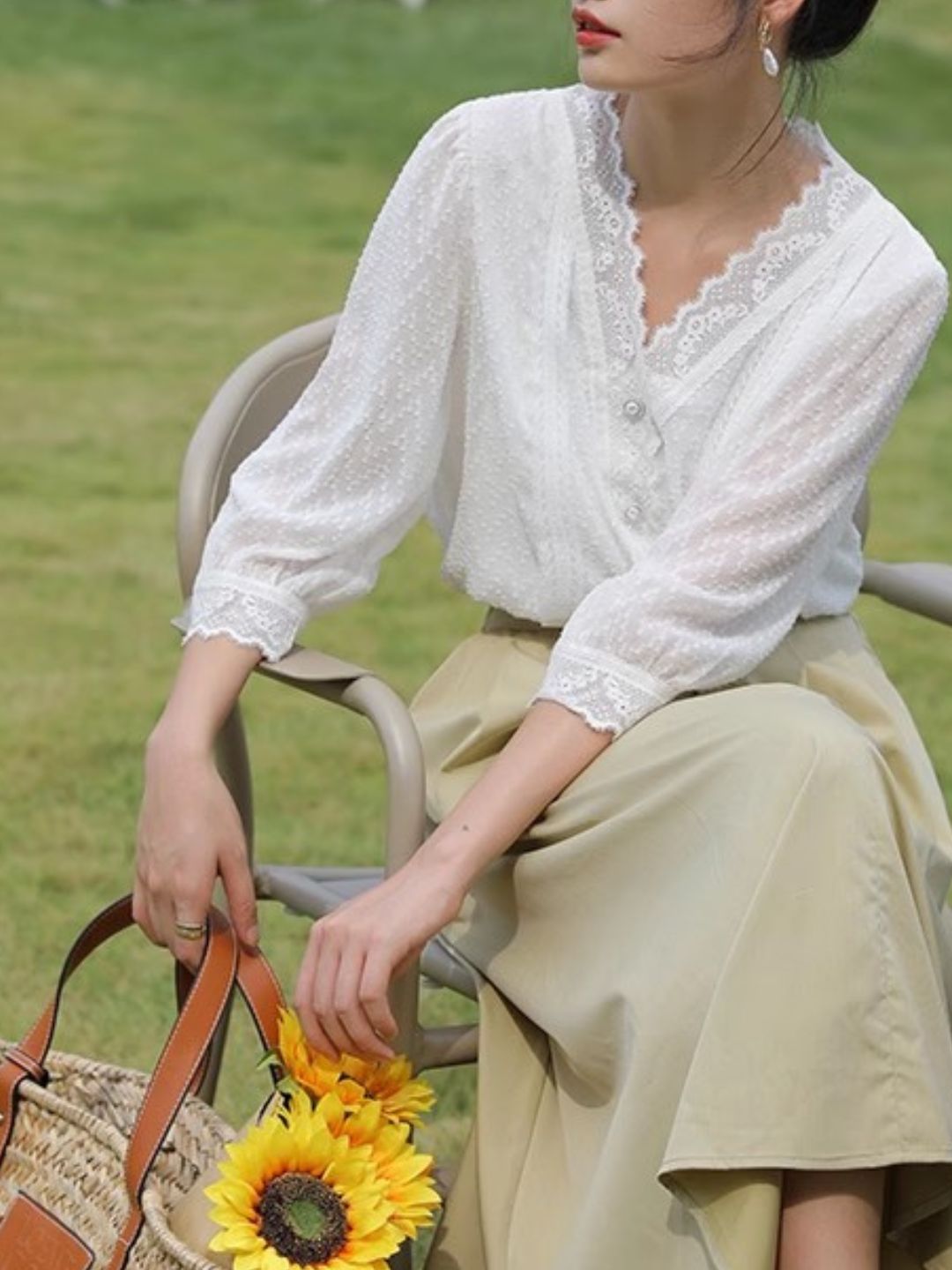 V-neck Chic Lace Chiffon Shirt