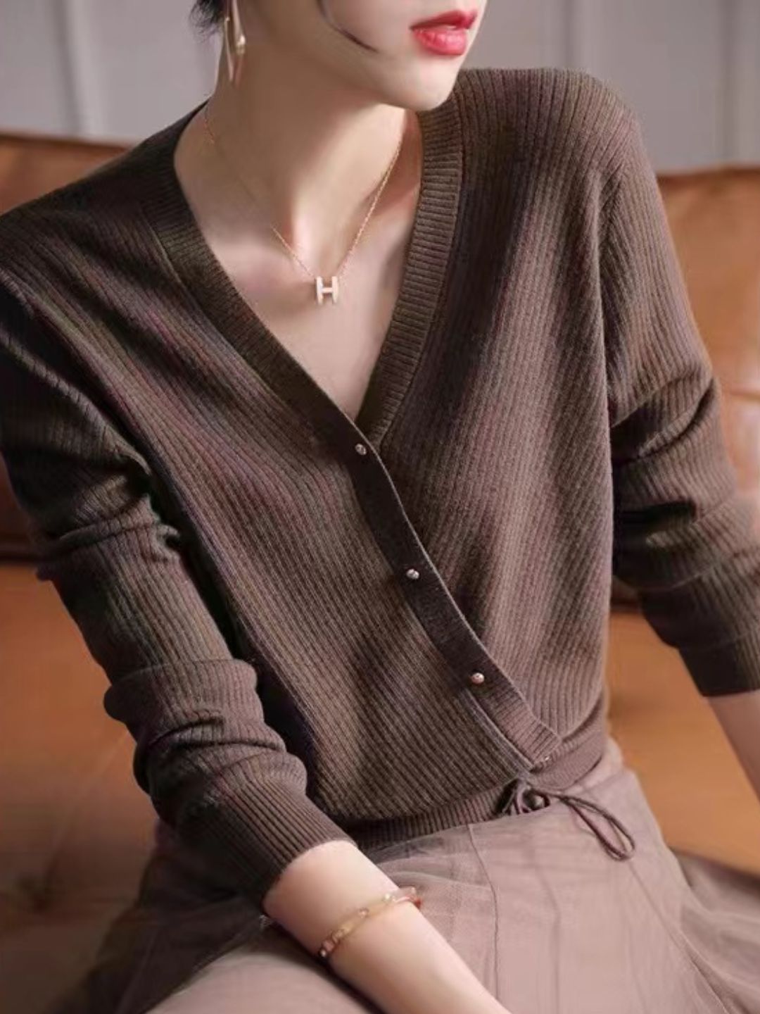 V-Neck Drawstring Knitted Top