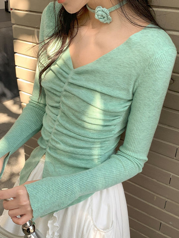 Pleated Slim Fit V-Neck Knitted