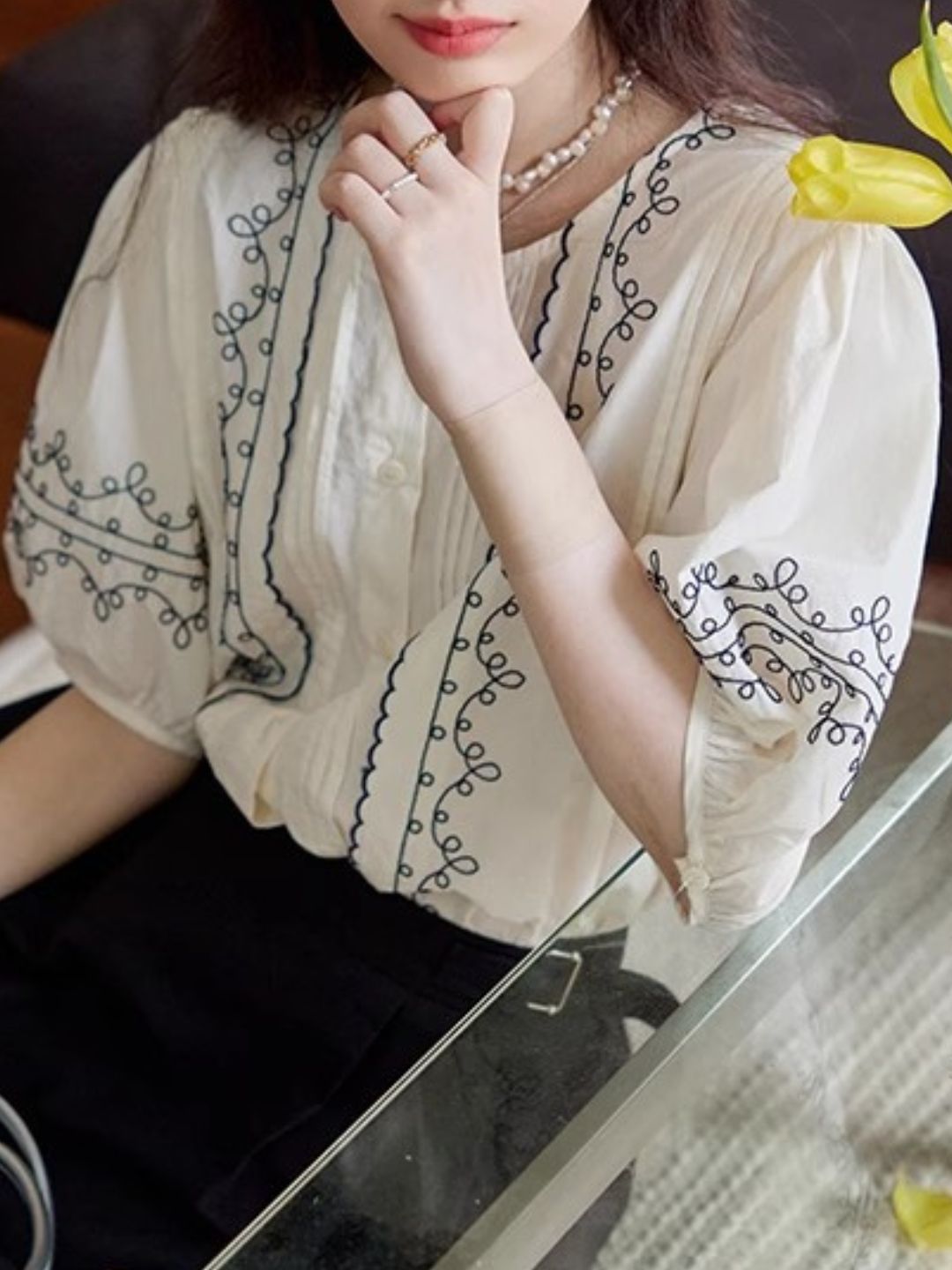 Crew Neck Embroidered Short Sleeve Shirt