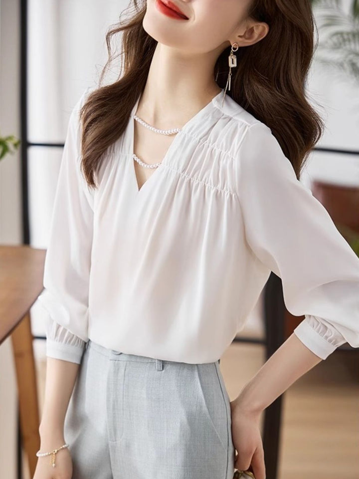 Versatile Pearl Chain Chic Top - Black