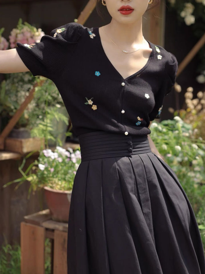 Embroidered Flower Knitted V-neck T-shirt - Green