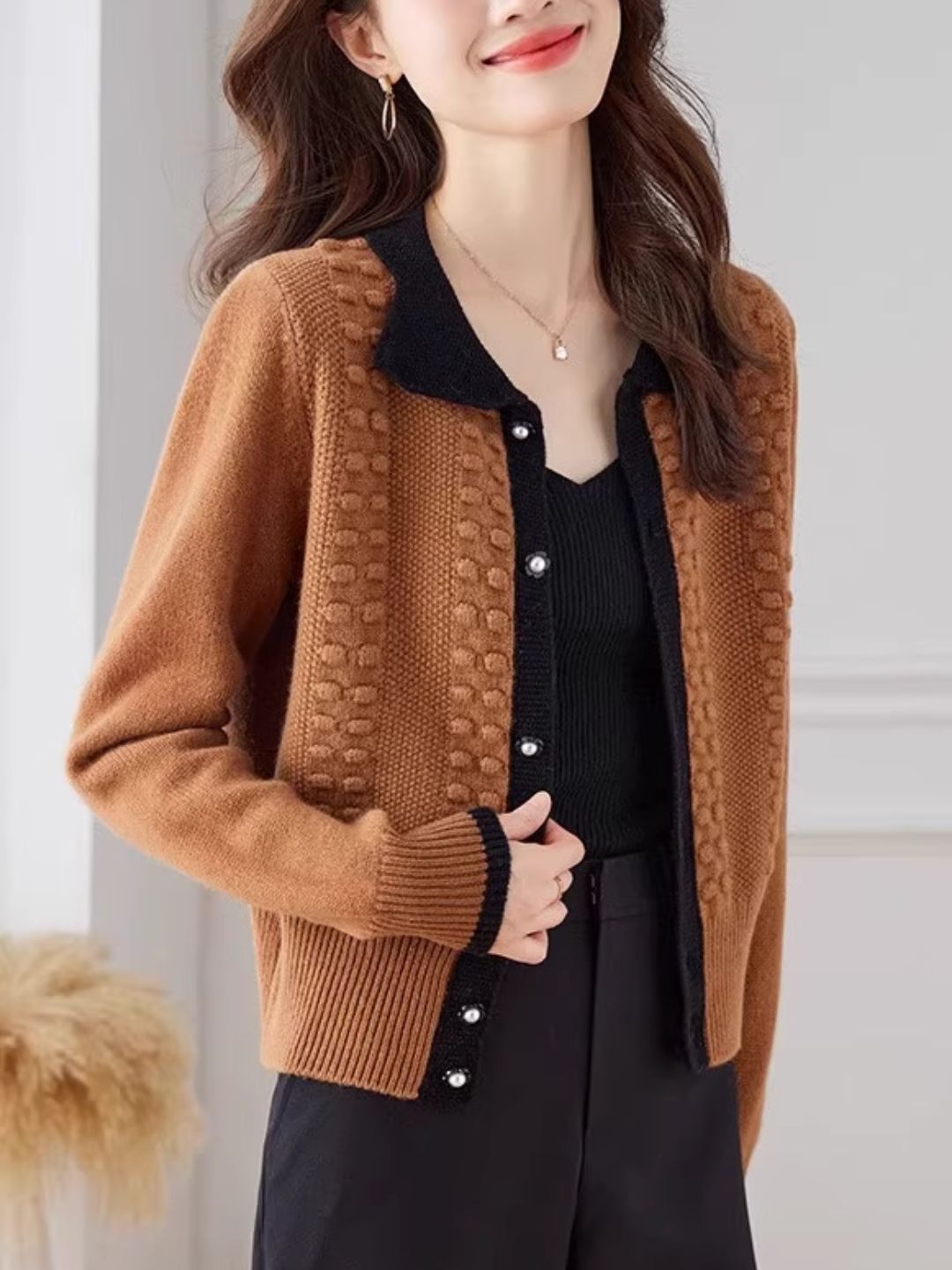 Retro Lapel Contrasting Knitted Cardigan