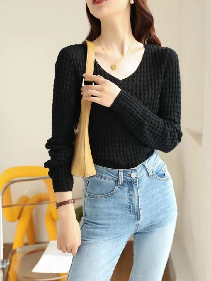 Loose V-Neck Knitted Top
