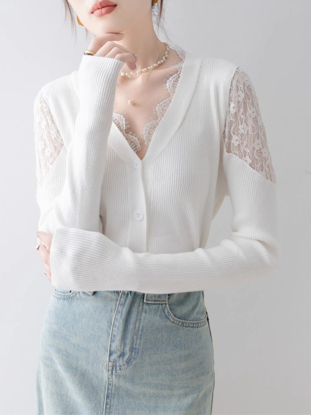 Slim Off-shoulder Lace Knitted Top