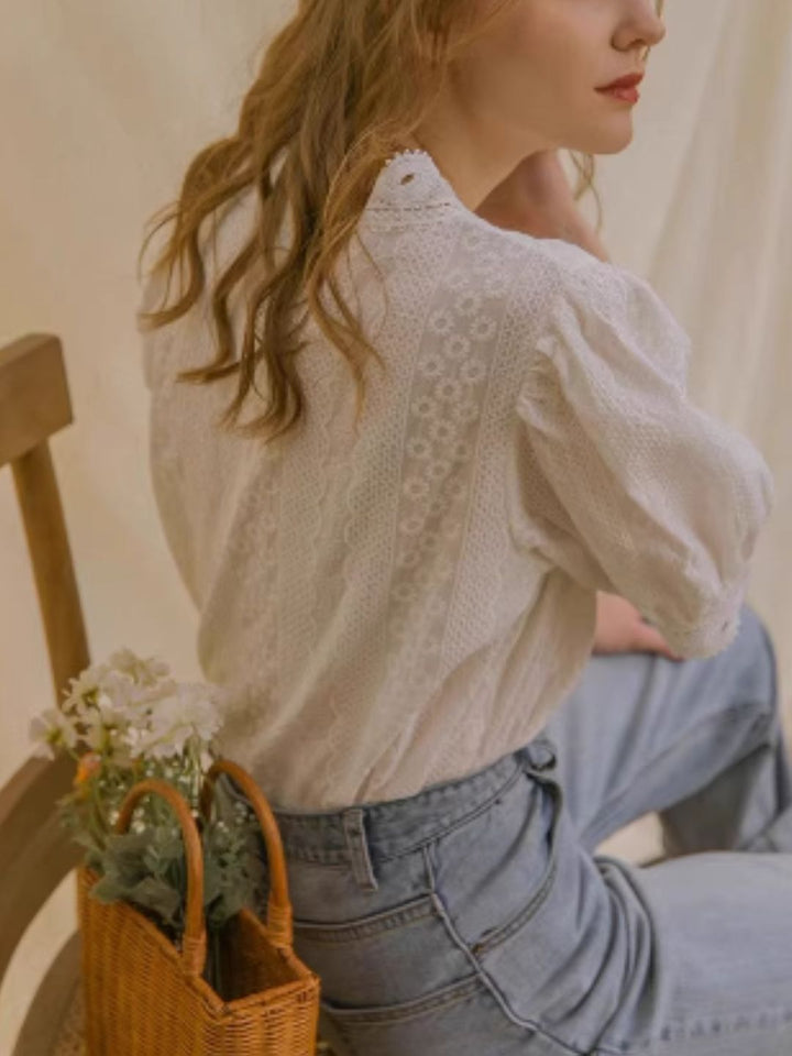 V-neck Lace Puff Sleeve Shirt