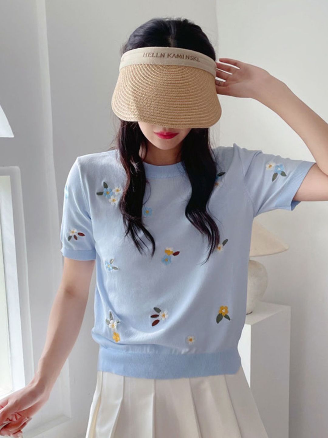 Crew Neck Embroidered Knitted Short Sleeves - Pink