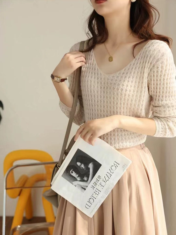 Loose V-Neck Knitted Top