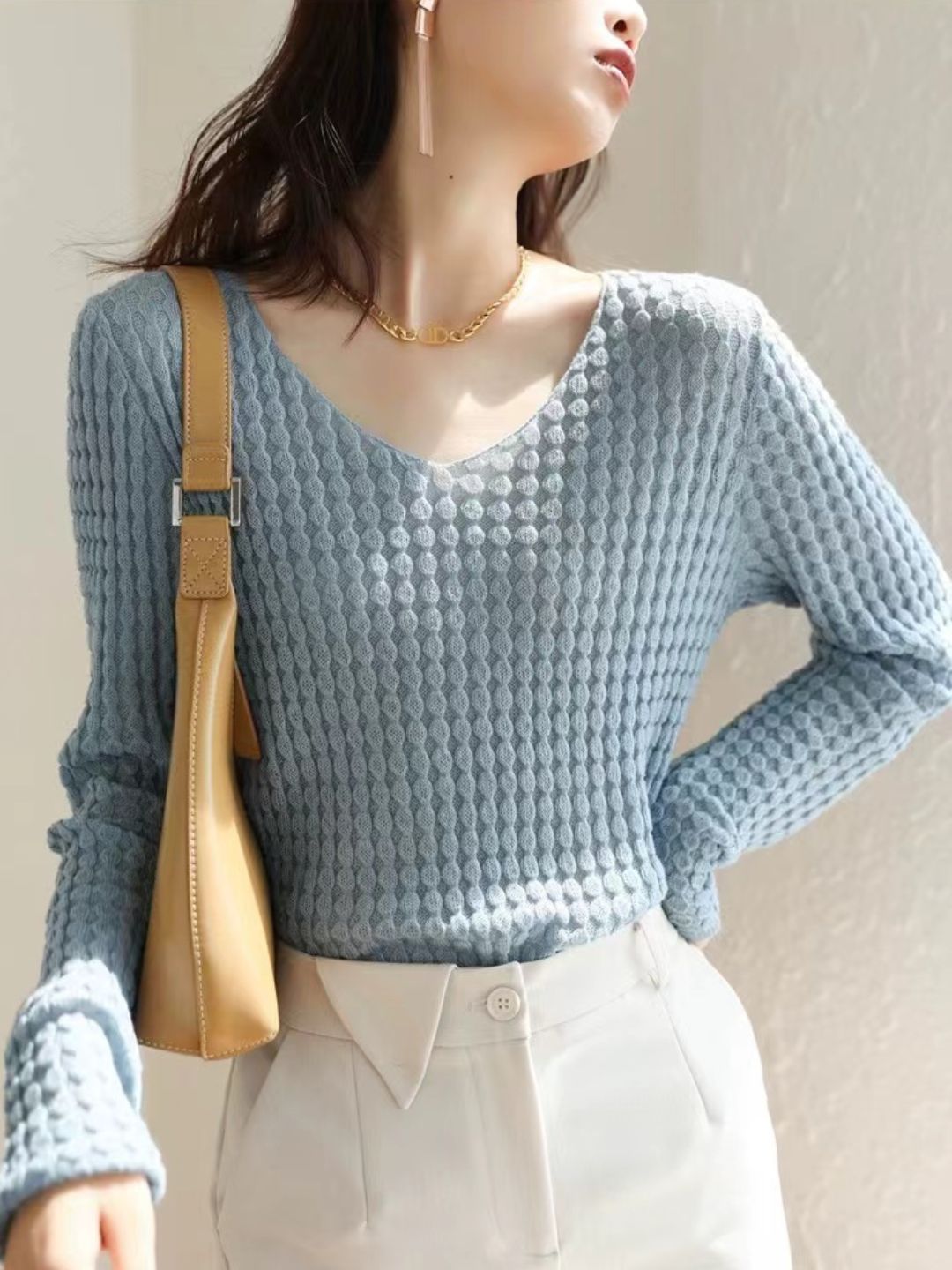 Loose V-Neck Knitted Top
