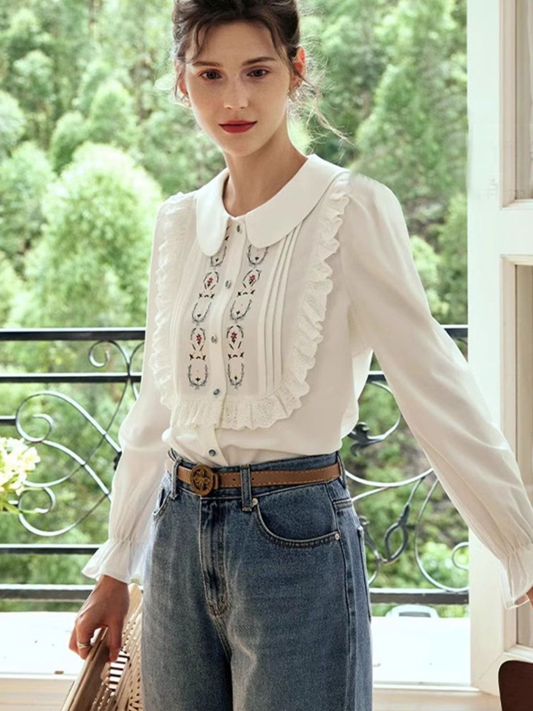 Loose Lapel Puff Sleeve Embroidered Shirt