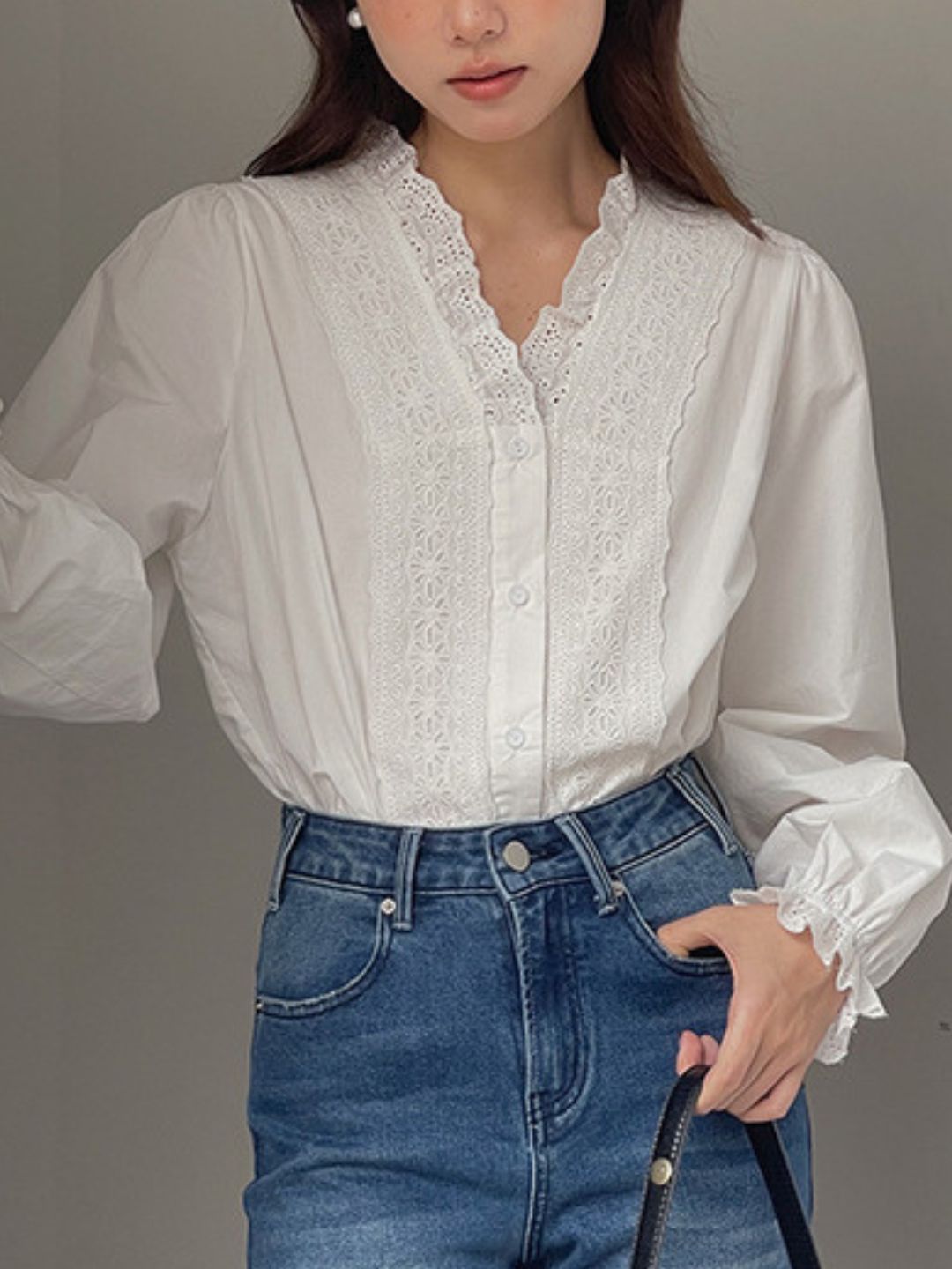 Lace Loose V-Neck Shirt