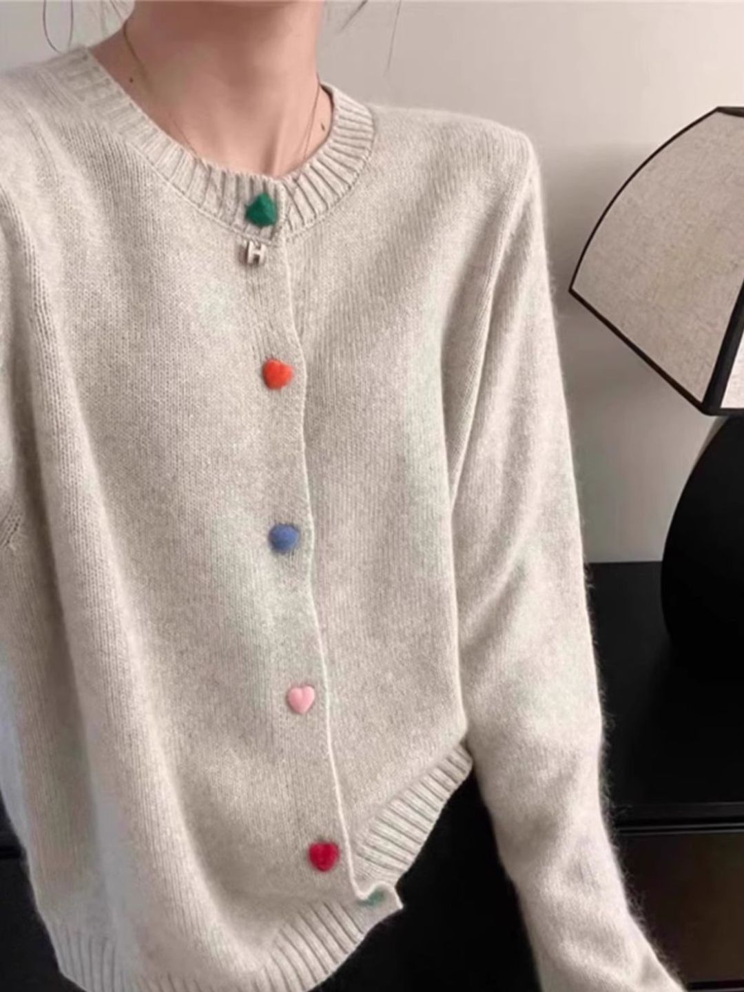Chic Round Neck Colorful Heart Button Sweater - Grey