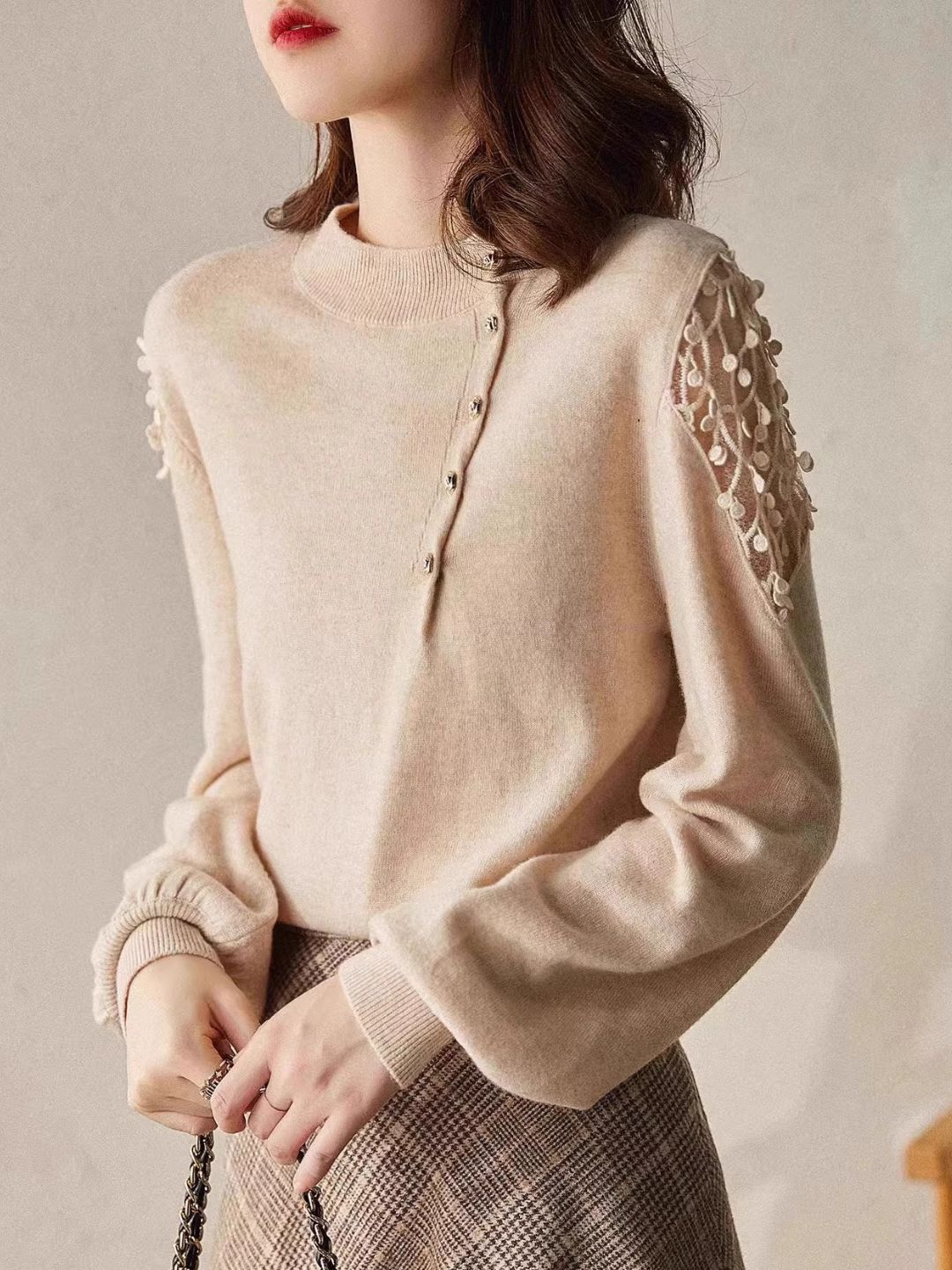 Classic Lace Knit Top