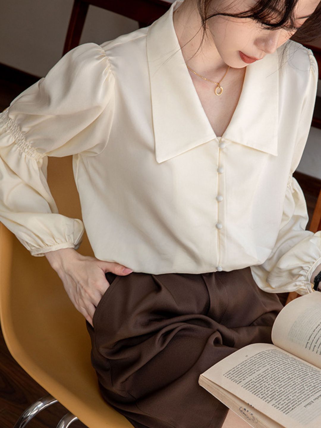 Fashion Lapel Lantern Sleeve Shirt