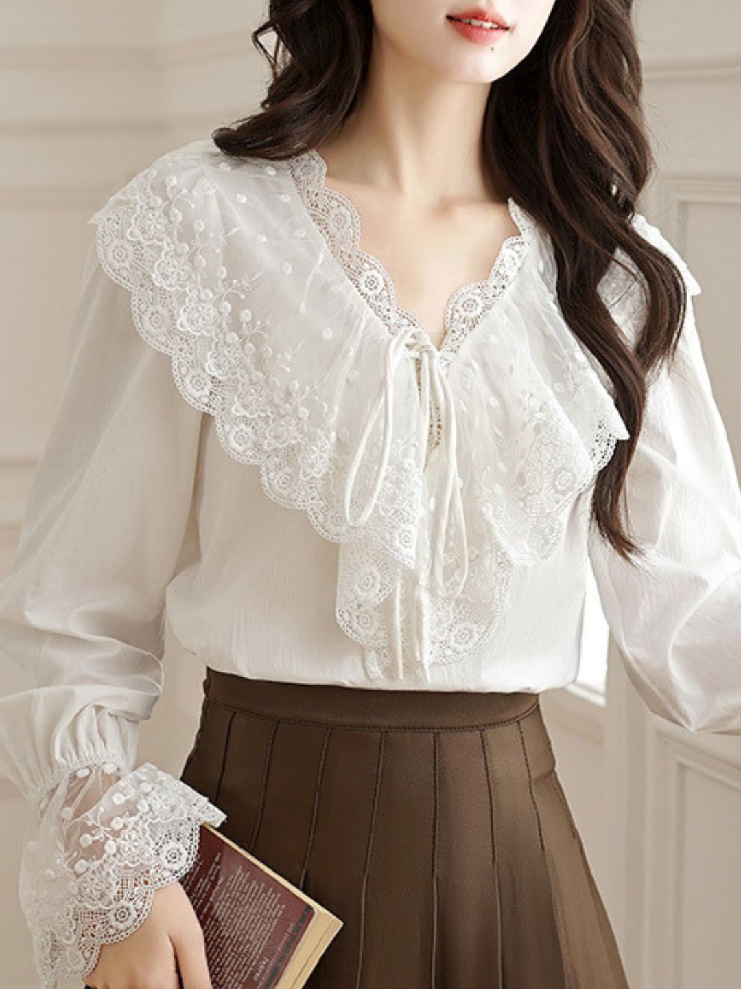 V-Neck Lace Shirt