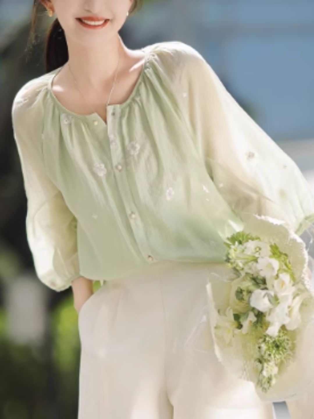 Sweet Floral Short-sleeved Shirt