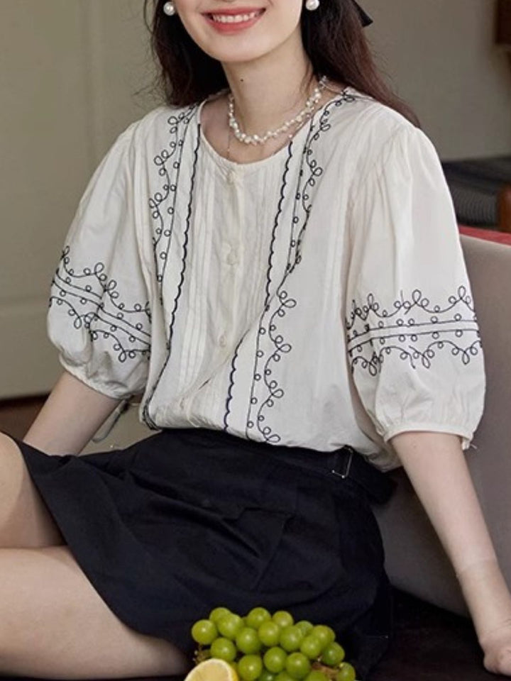 Crew Neck Embroidered Short Sleeve Shirt
