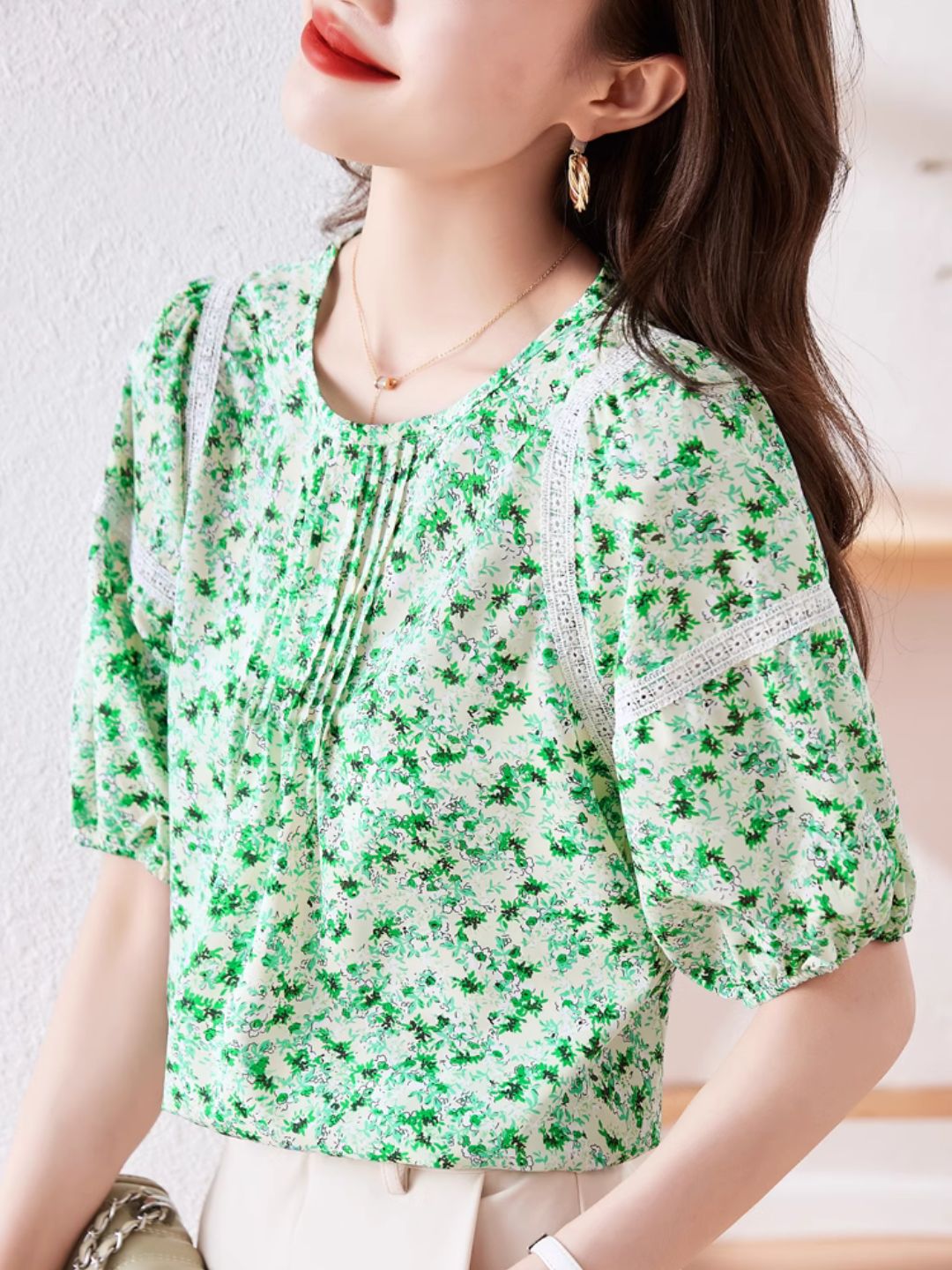 Round Neck Floral Puff Sleeve Chiffon Shirt - Green
