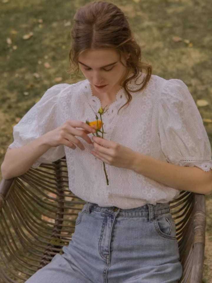 V-neck Lace Puff Sleeve Shirt