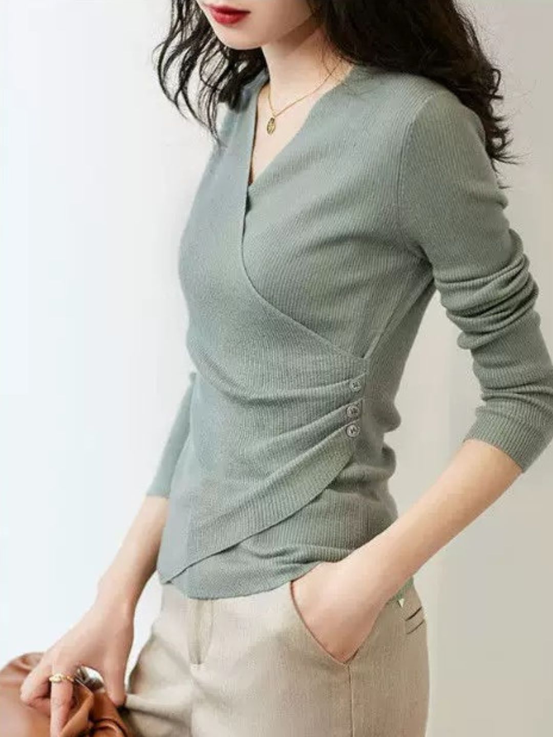 Casual V-Neck Solid Color Knitted Top - Green