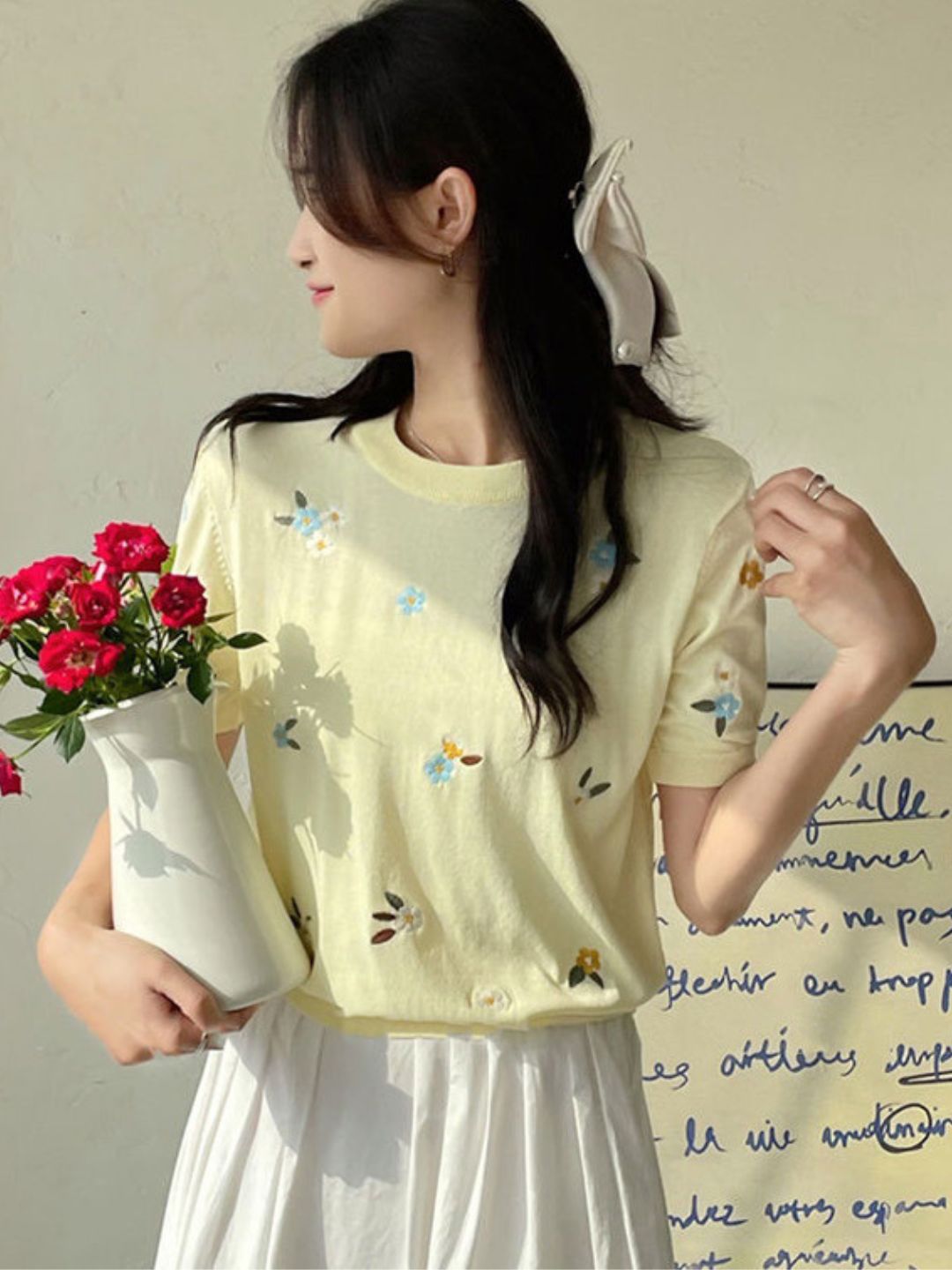 Crew Neck Embroidered Knitted Short Sleeves - Blue