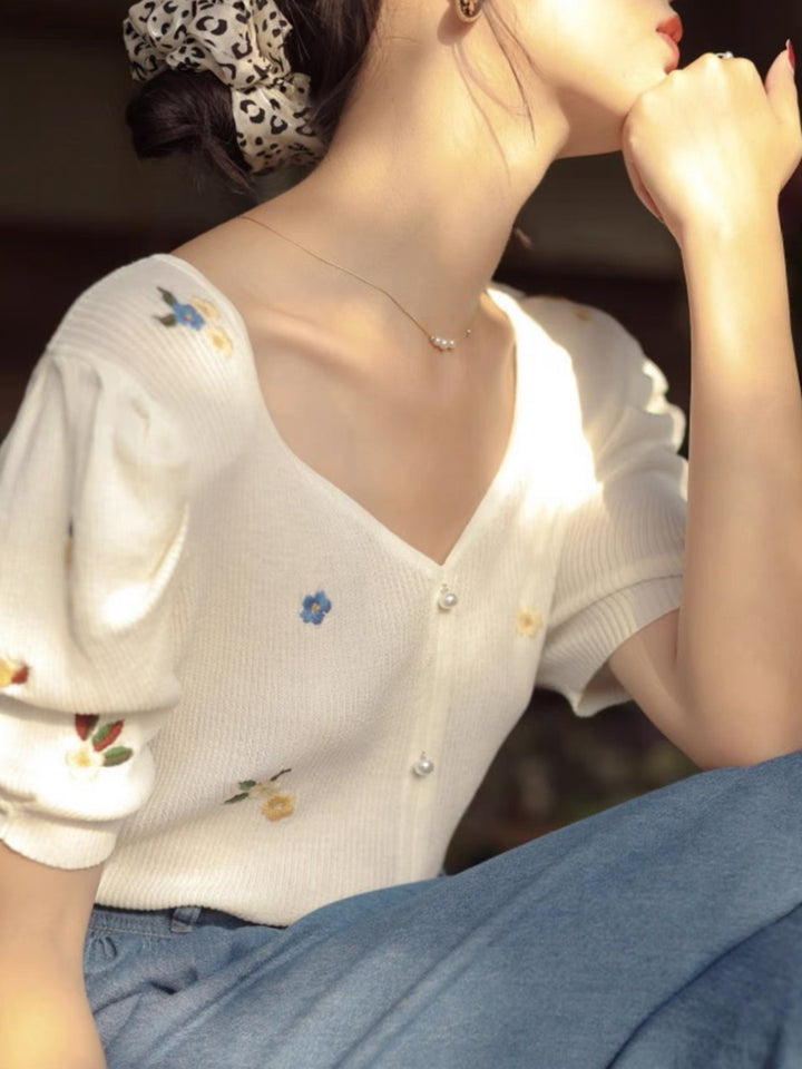 Embroidered Flower Knitted V-neck T-shirt - Green