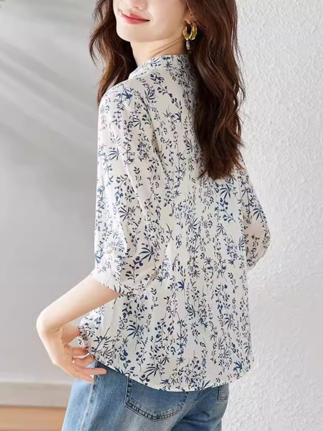Floral Short Sleeve Blue and White Porcelain Shirt