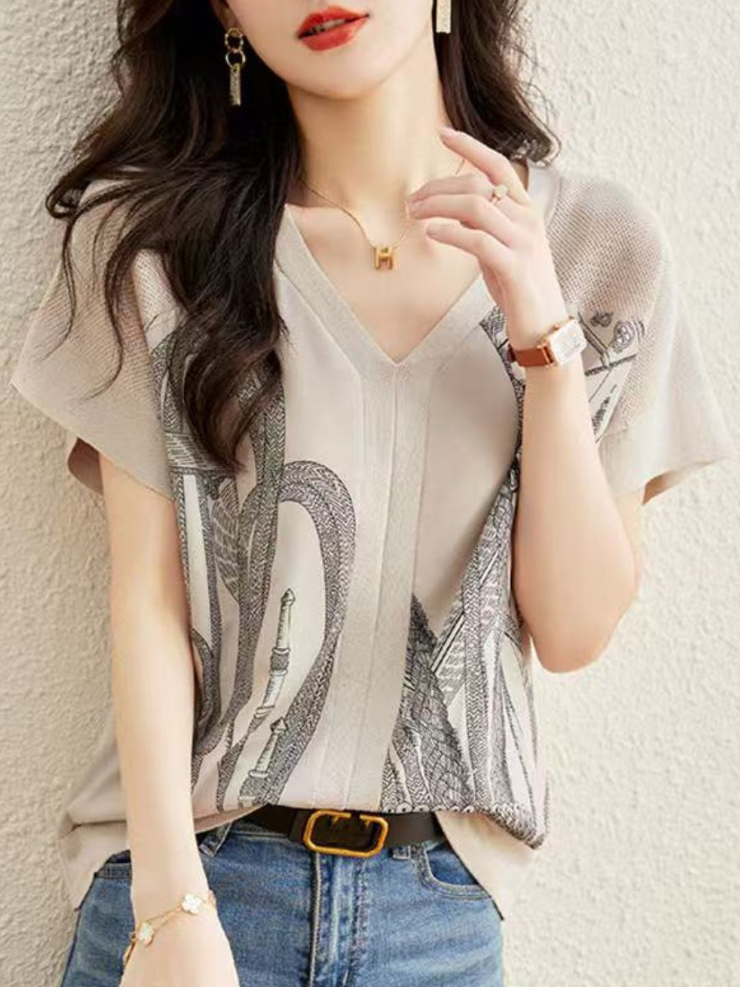 Retro Loose V-Neck Knitted Top