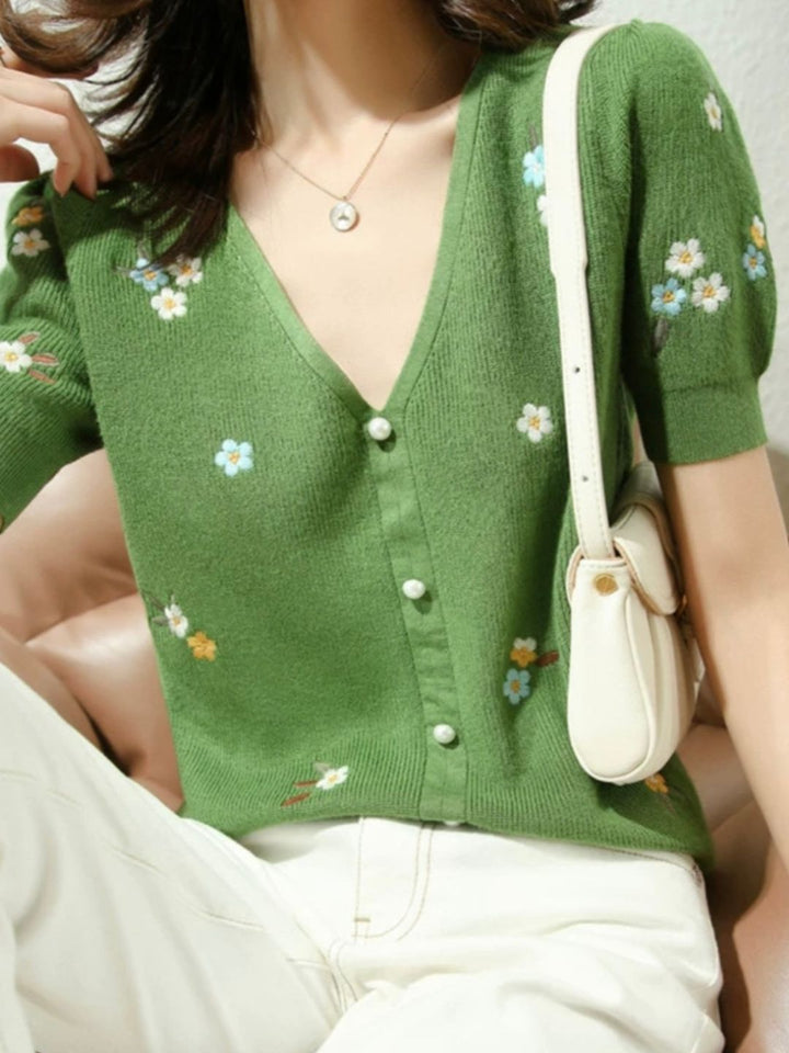 Embroidered Flower Knitted V-neck T-shirt