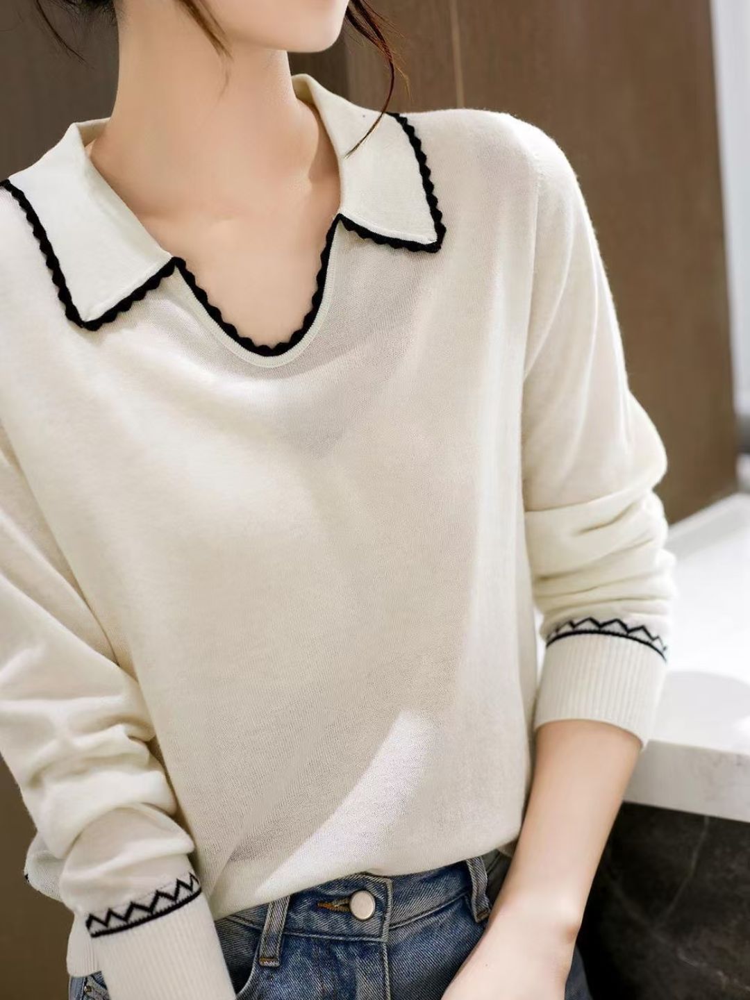 Classic Lace Lapel Top