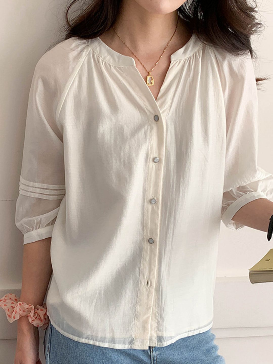 Casual V-Neck Pleated Top