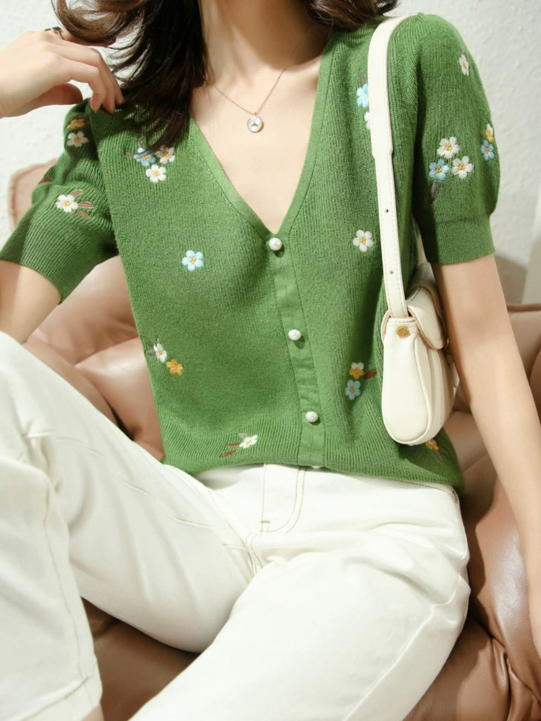 Embroidered Flower Knitted V-neck T-shirt - Green