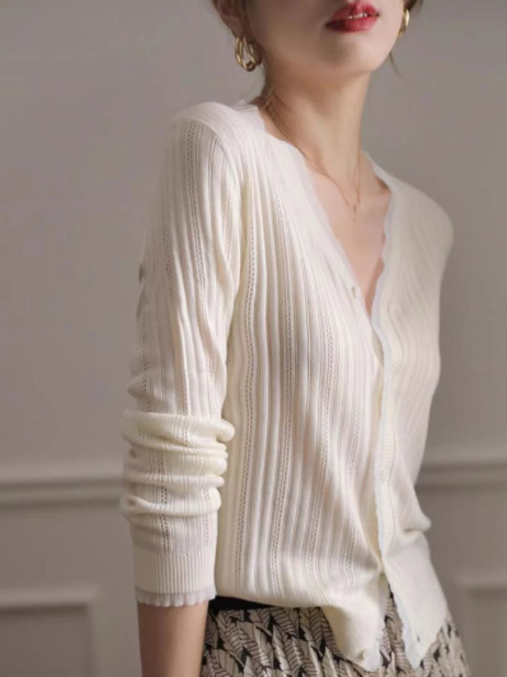 Chic V-neck Knitted Cardigan