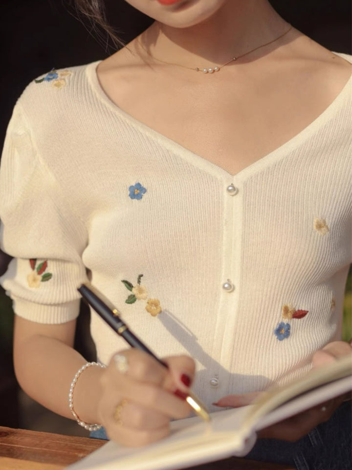 Embroidered Flower Knitted V-neck T-shirt - Green