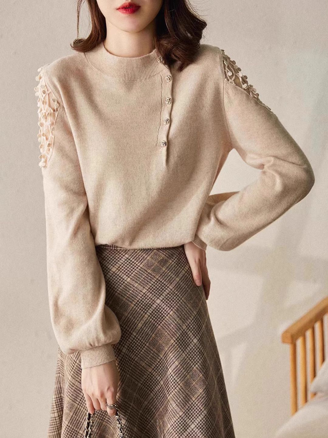 Classic Lace Knit Top