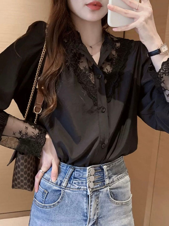Embroidered Lace Bottoming Shirt
