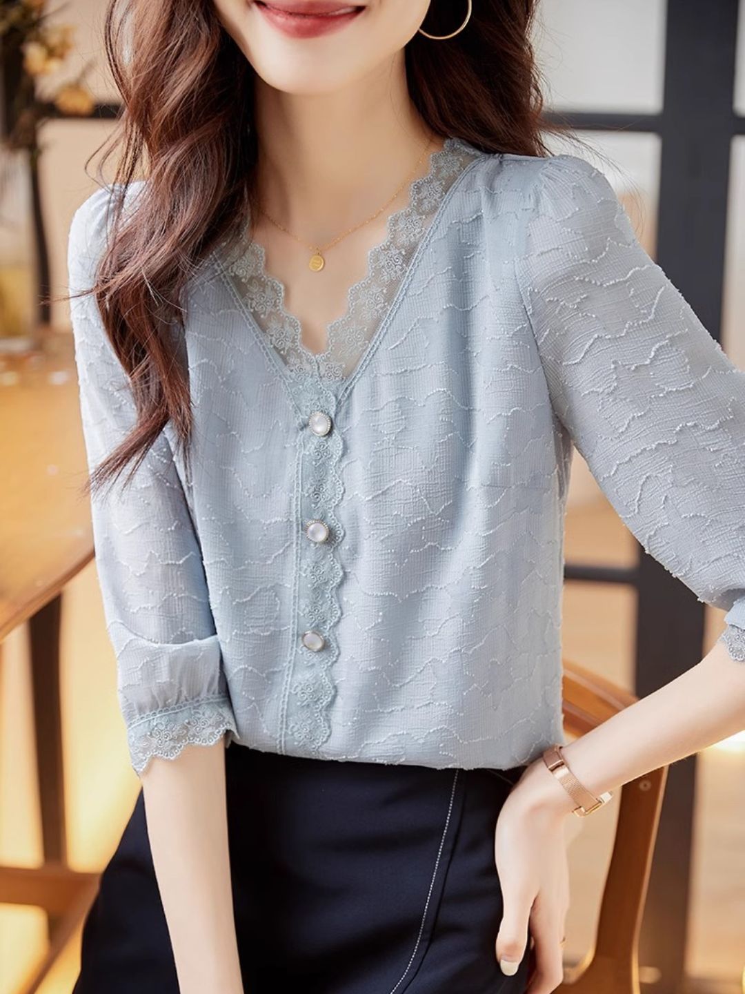 V-neck Lace Loose Top