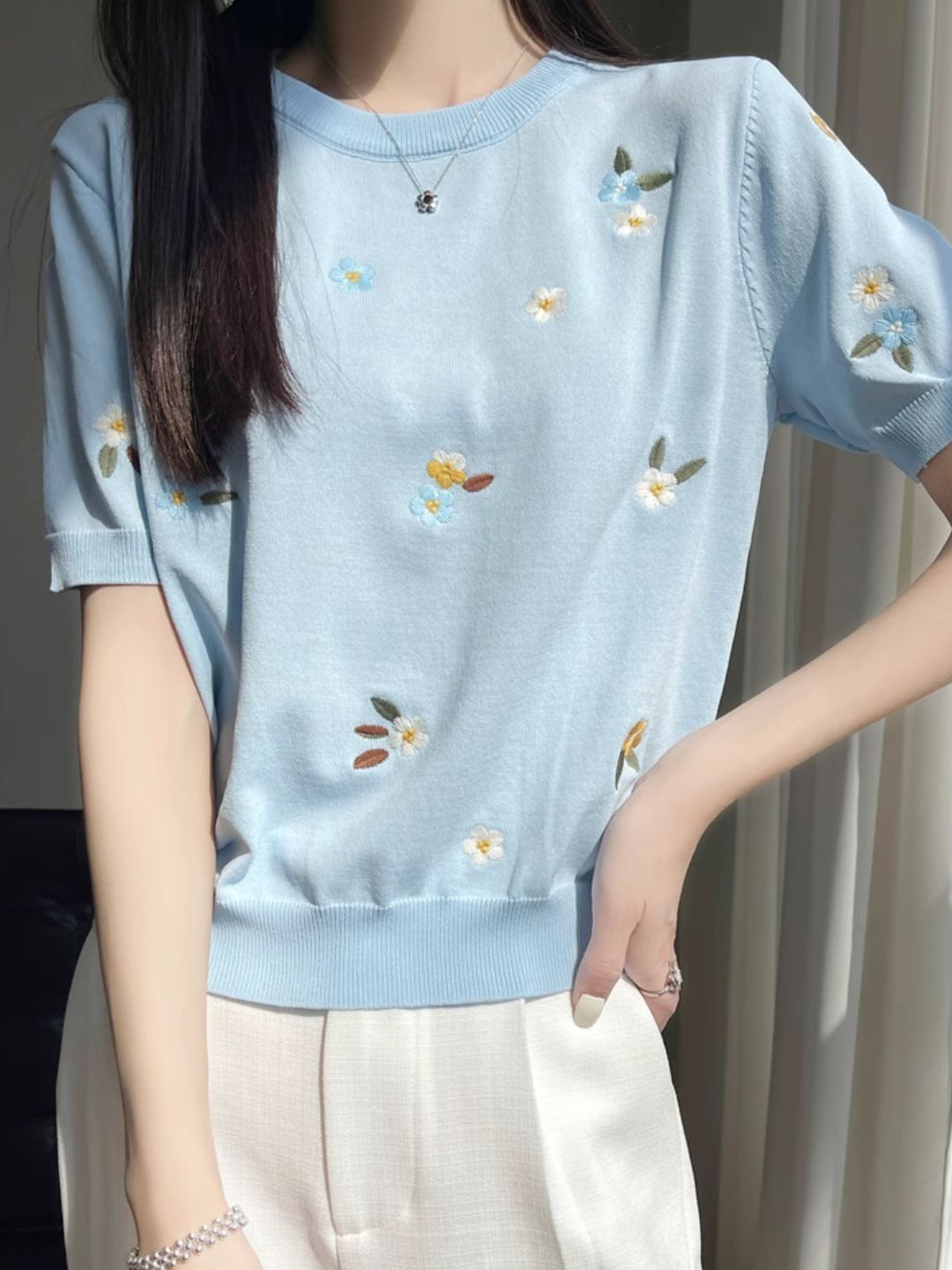 Crew Neck Embroidered Knitted Short Sleeves - Pink