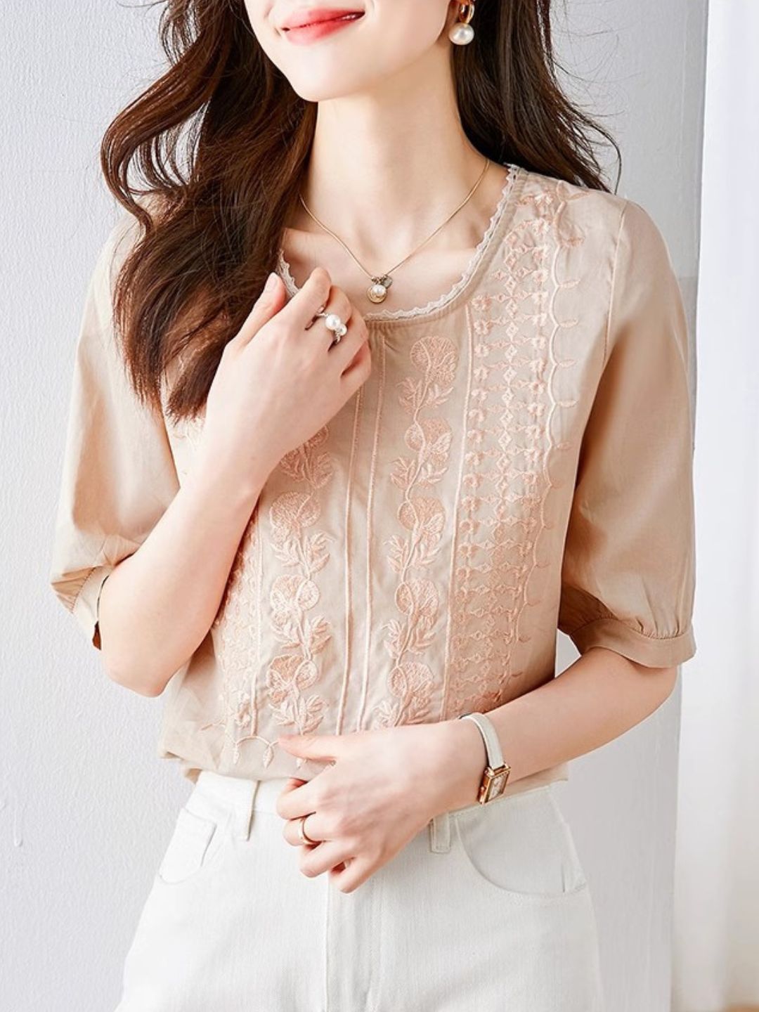 Temperament Embroidered Top