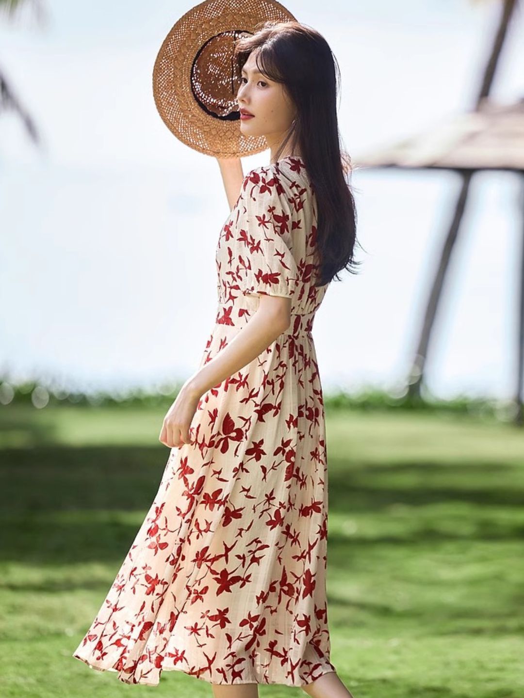 V-neck Floral Short-sleeved Dress