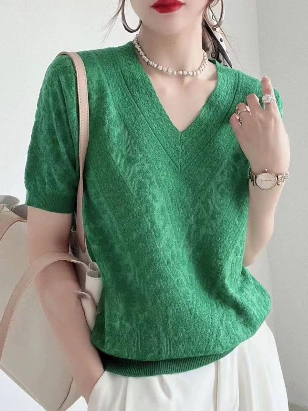 Short-sleeved V-neck Hollow Knit Sweater