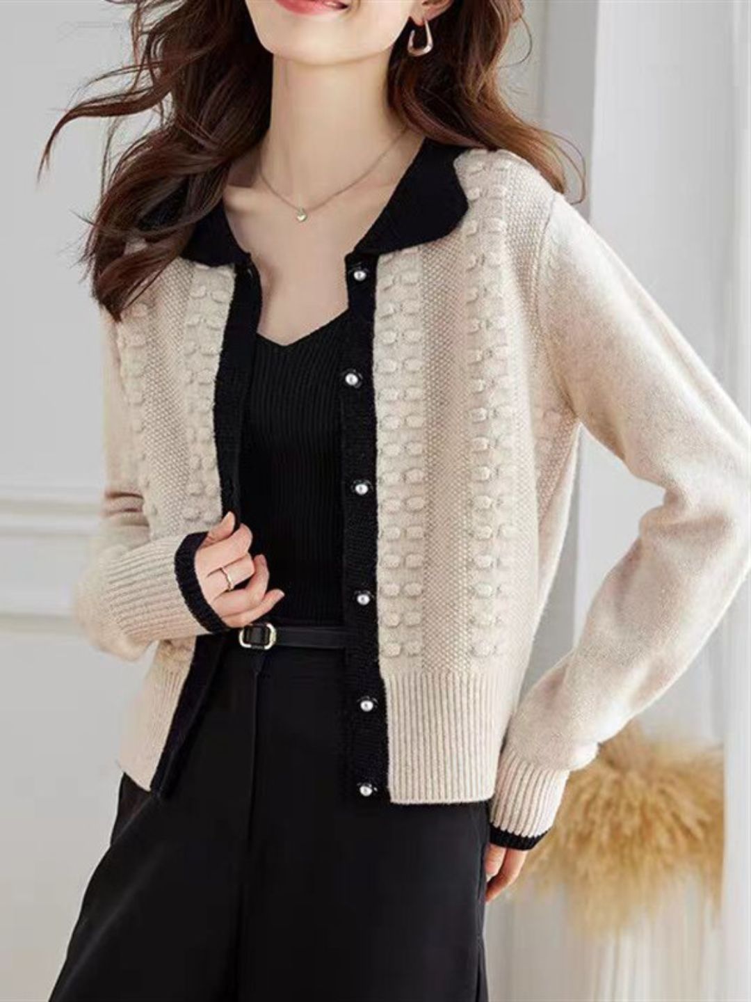 Retro Lapel Contrasting Knitted Cardigan