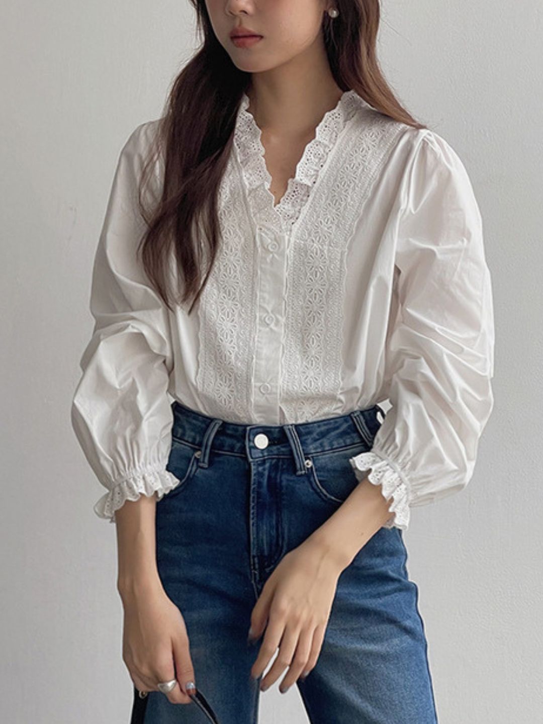 Lace Loose V-Neck Shirt