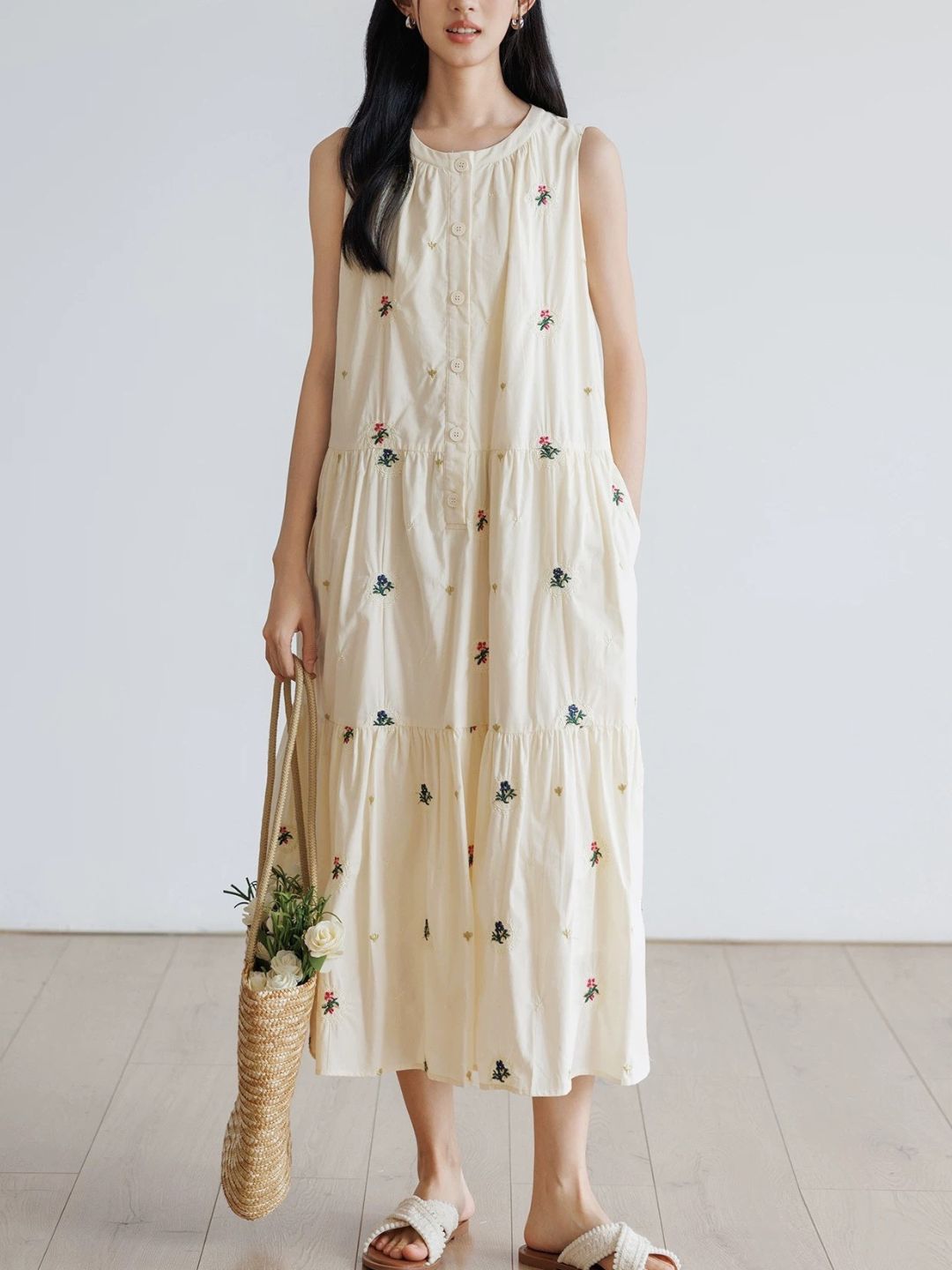 Round Neck Sleeveless A-Line Dress