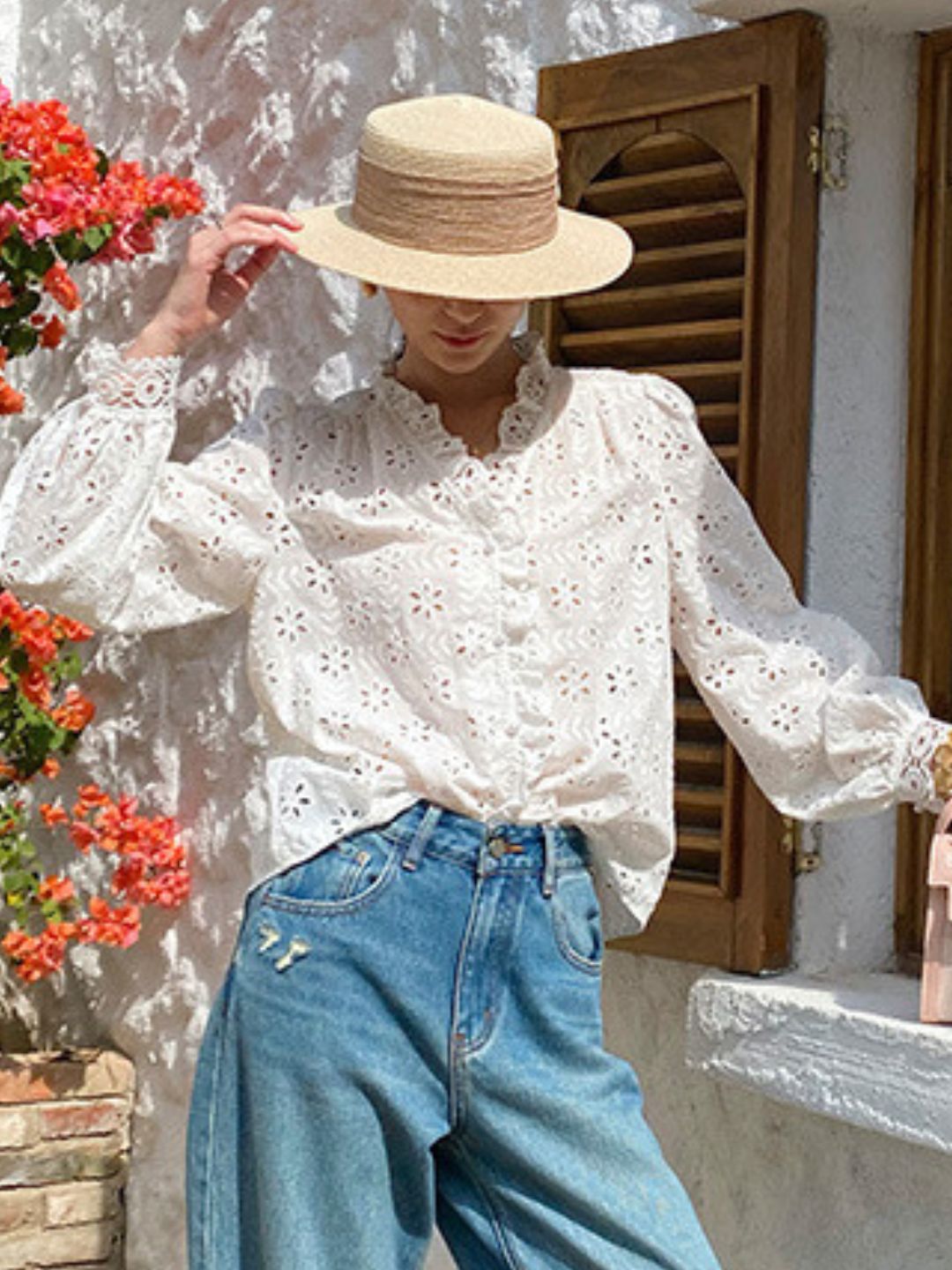 Light Luxury Simple Hollow Top