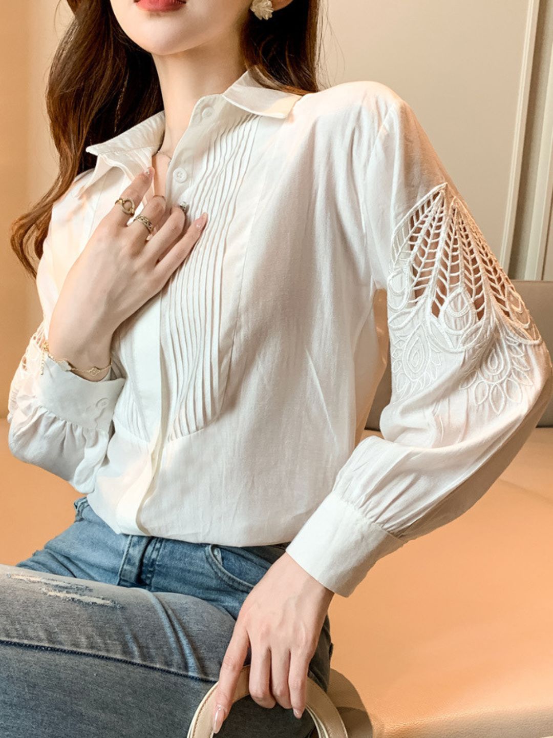 Loose Embroidered White Shirt