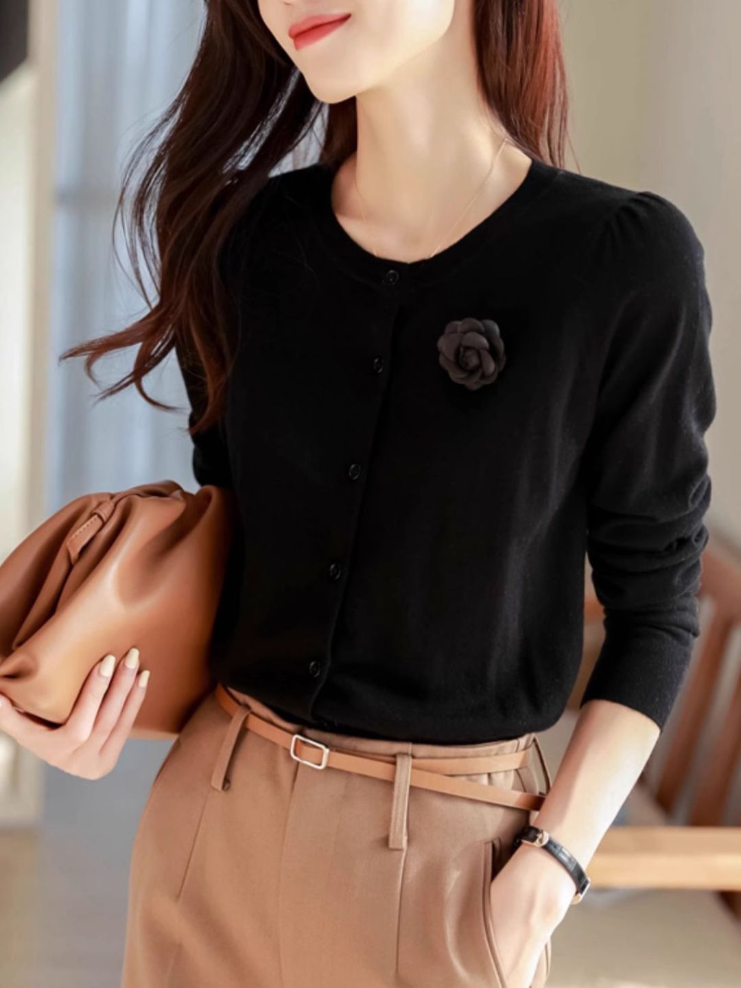 Round Neck Rose Knit Cardigan