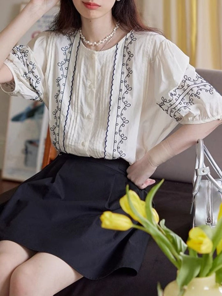 Crew Neck Embroidered Short Sleeve Shirt