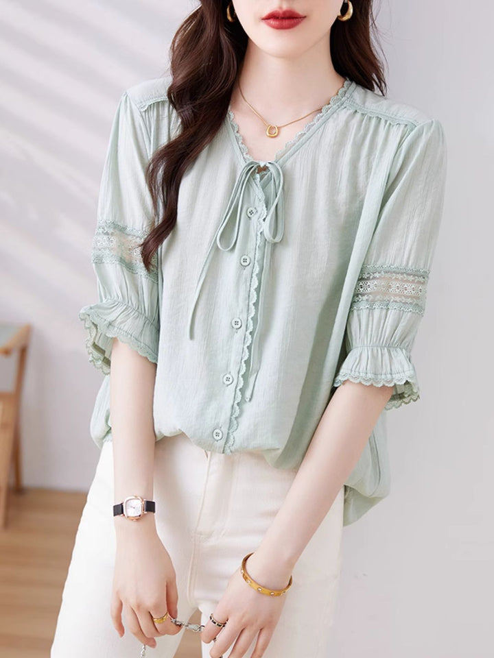 Chic Hollow V-neck Shirt
