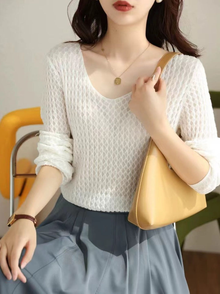 Loose V-Neck Knitted Top